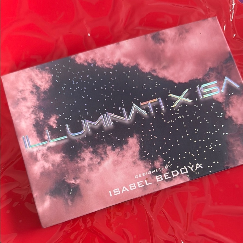 Illuminati x Isa Eyeshadow Palette! New